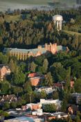 An aerial view of 菠菜app有哪些's Moscow campus.